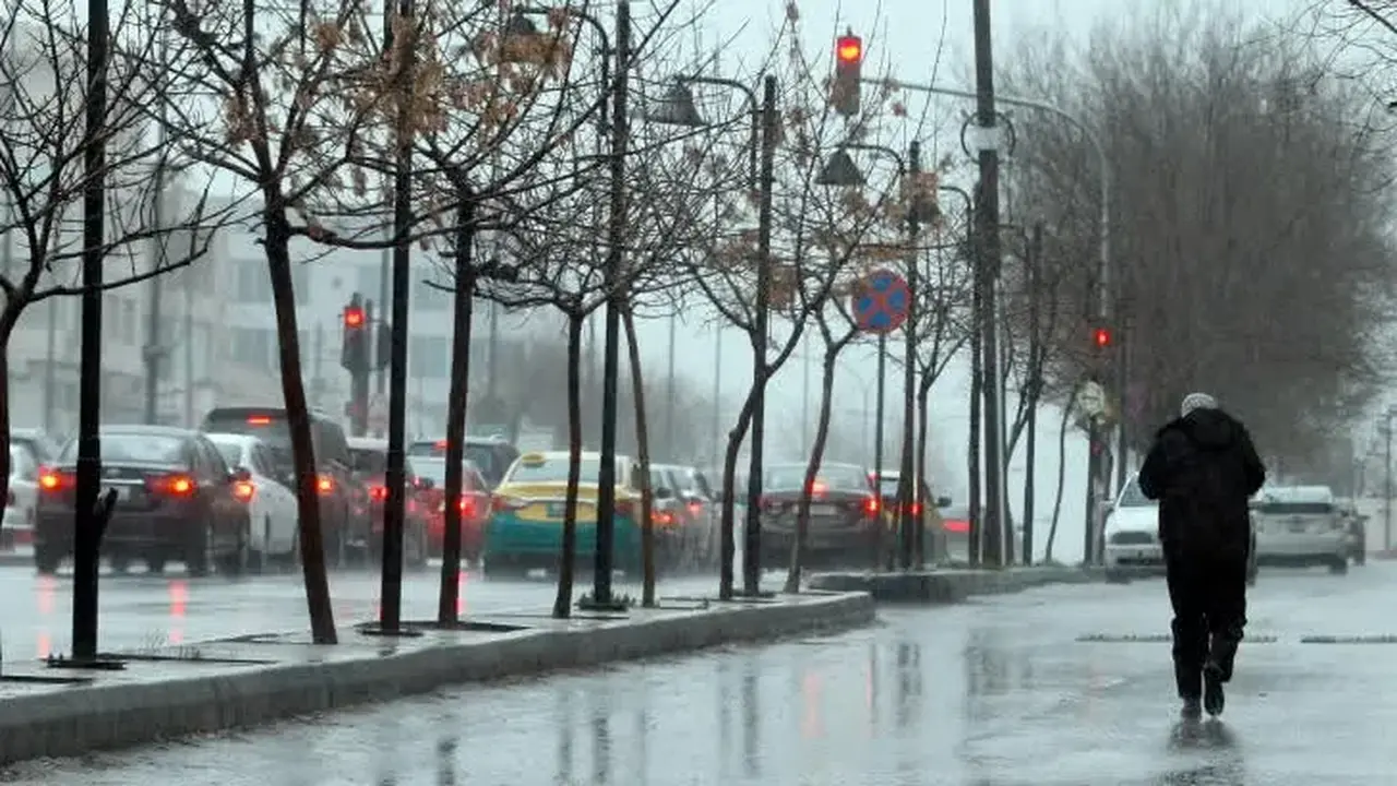 الأرصاد الجوية تحذر من منخفض جوي مصحوب بأمطار غزيرة وسيول ورياح قوية